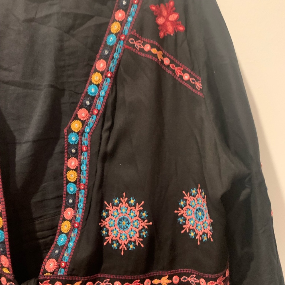 Tolani Black Cotton Kimono with Multicolor Embroidery - Picture 4 of 9